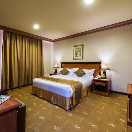 Boudl Al-Morouj Aparthotel Рияд Екстериор снимка