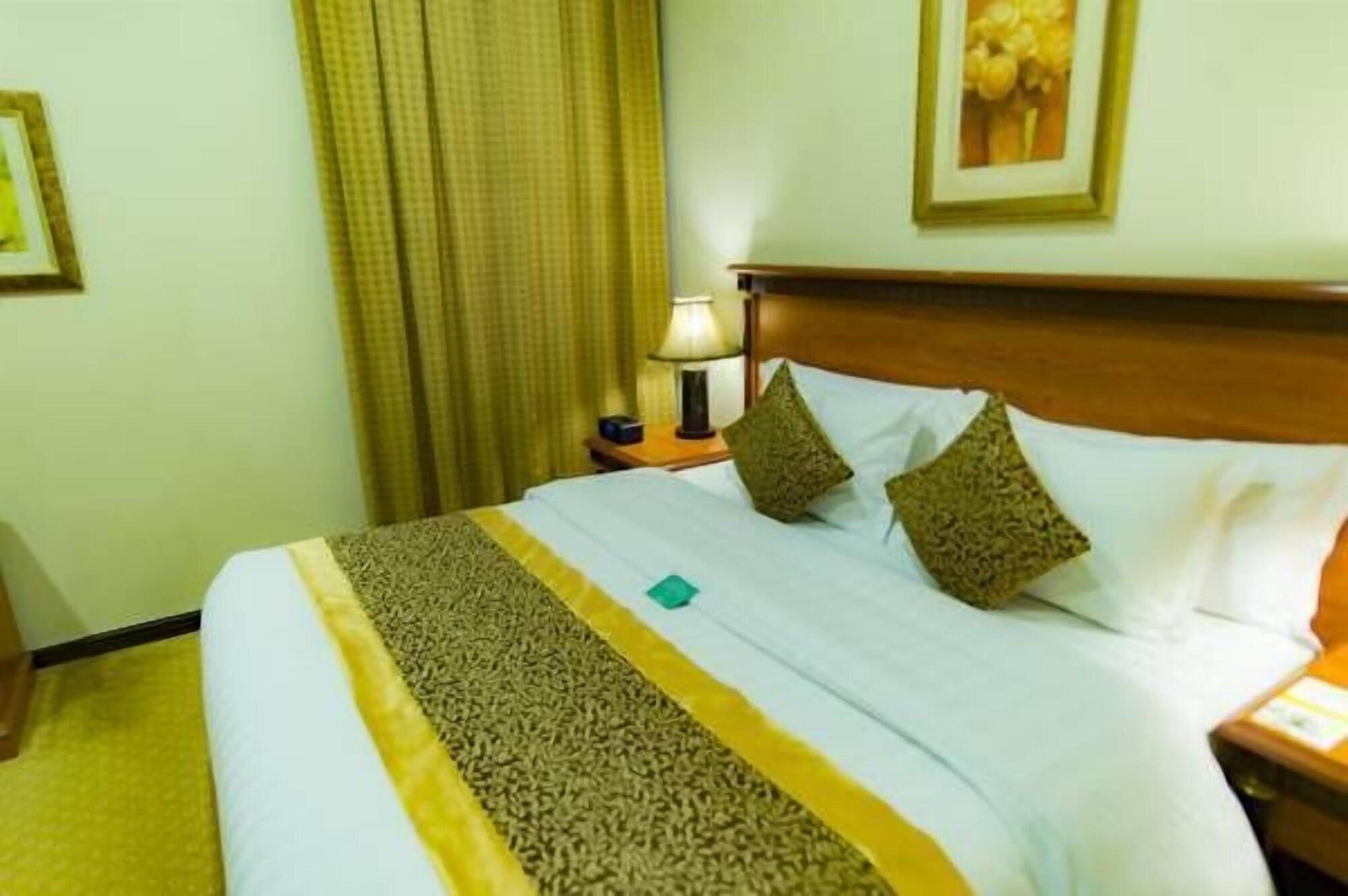 Boudl Al-Morouj Aparthotel Рияд Екстериор снимка