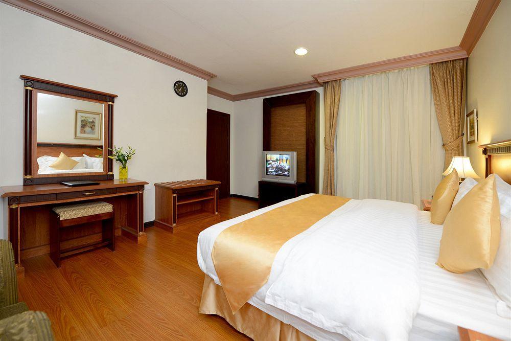 Boudl Al-Morouj Aparthotel Рияд Екстериор снимка