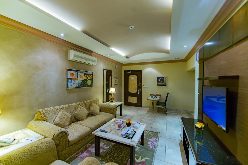 Boudl Al-Morouj Aparthotel Рияд Екстериор снимка